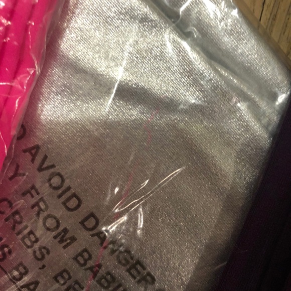 6 pair of Neon Capri Leggings - Picture 8 of 10